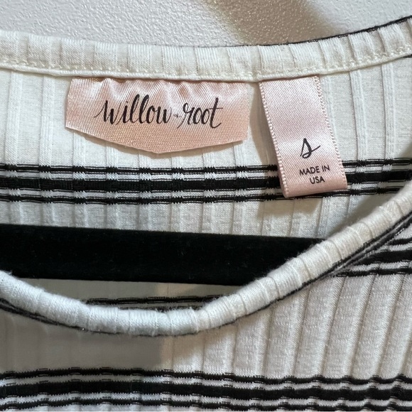 Willow Root Small Crop Shirt Statement Sleeves, Split Sleeve - Black Stripes - Picture 6 of 12